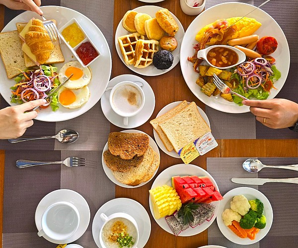Aim-Aoch Restaurant
