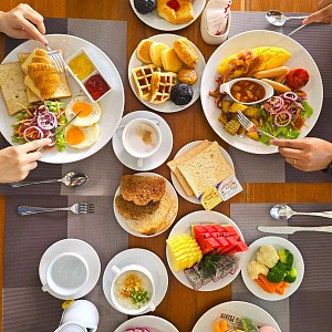 Aim-Aoch Restaurant