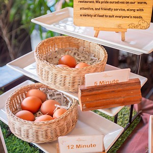 Restaurant & Pool Bar